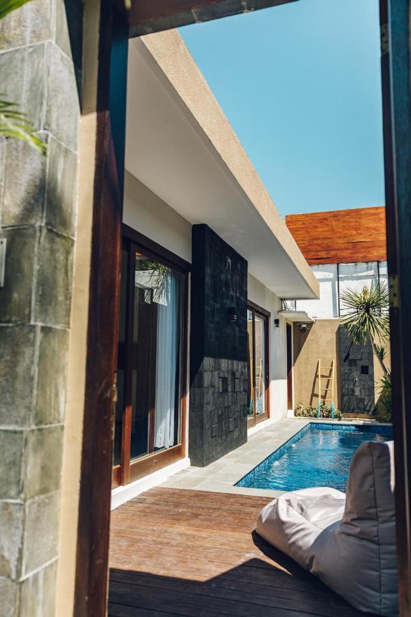 Taj Maza Sunset Villas ギリ・トラワンガン エクステリア 写真