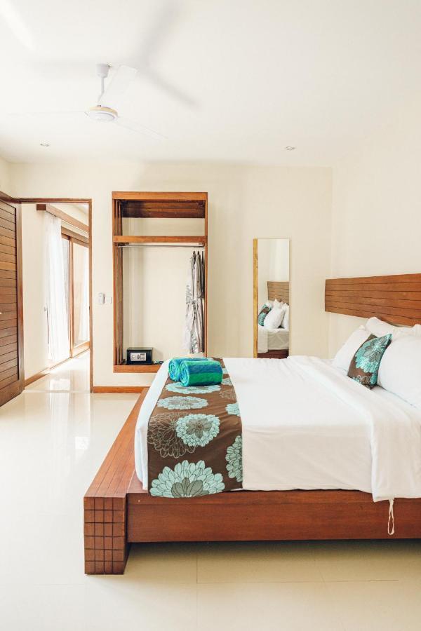 Taj Maza Sunset Villas ギリ・トラワンガン エクステリア 写真