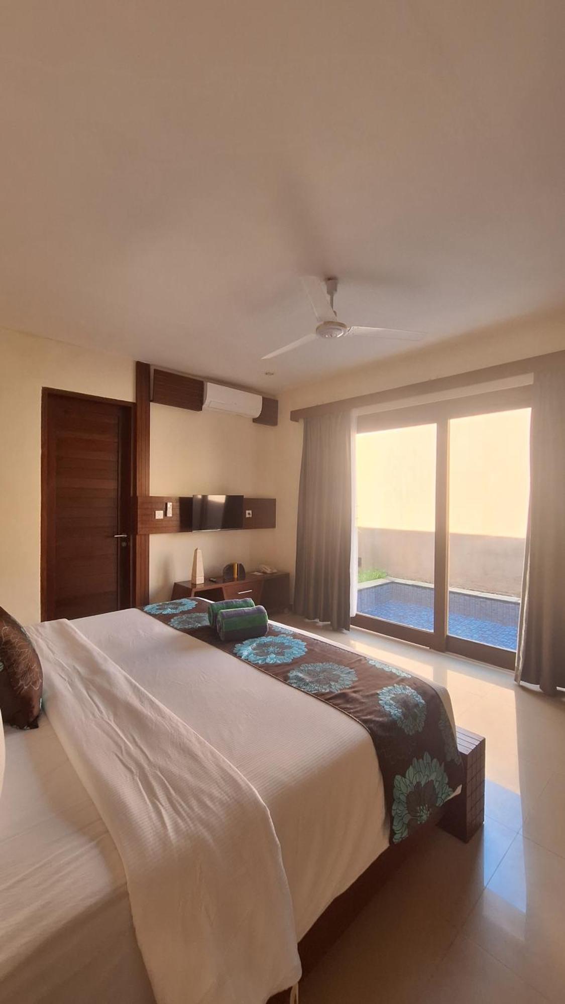 Taj Maza Sunset Villas ギリ・トラワンガン エクステリア 写真